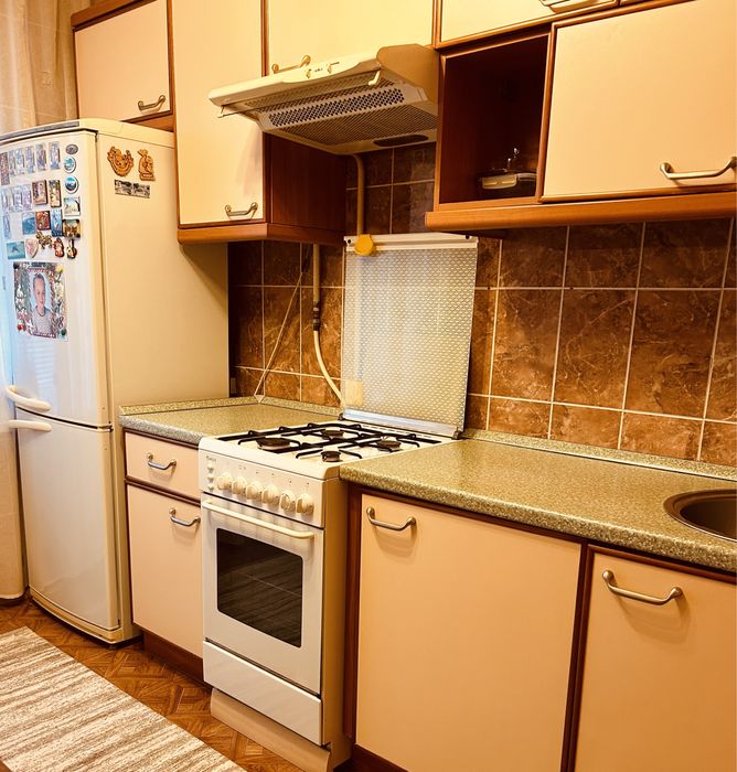 Продаємо 2 кімн. квартиру Героїв Маріуполя Мебльована