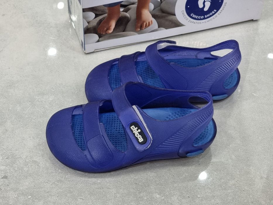 Аквашузы, резиновые босоножки Chicco