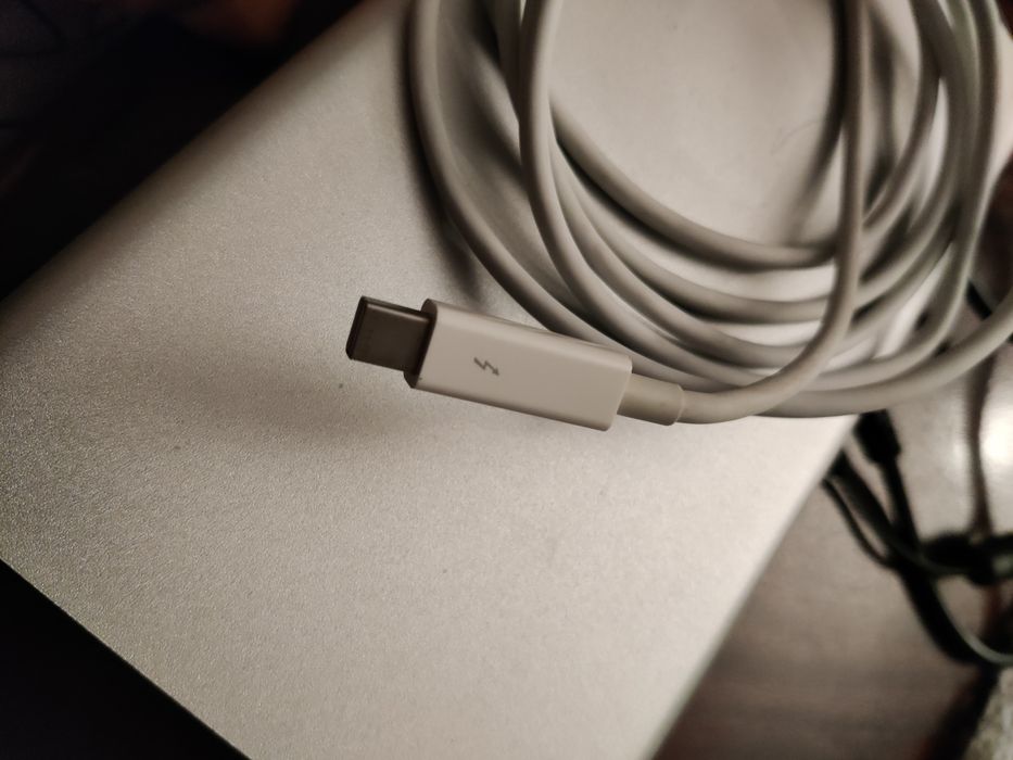 caixa HDD externo (G-Raid thunderbolt)