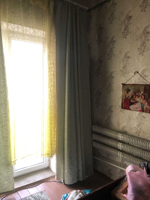 Срочно. Продам 2 комн. квартиру в п. Эсхар за 6500 у.е.