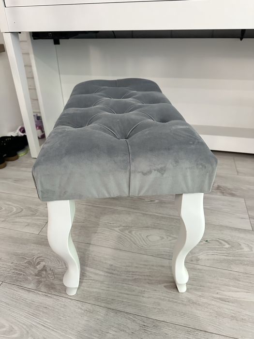 Lawka laweczka tapicerowana glamur szary puf