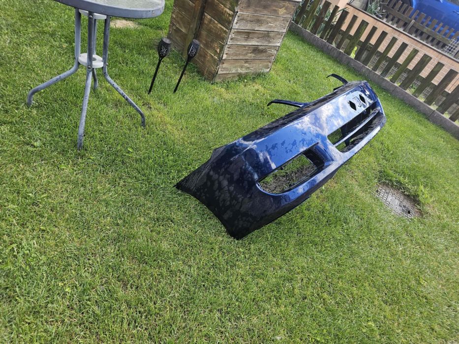 Sprzedam zderzak Toyota corolla e12 kombi