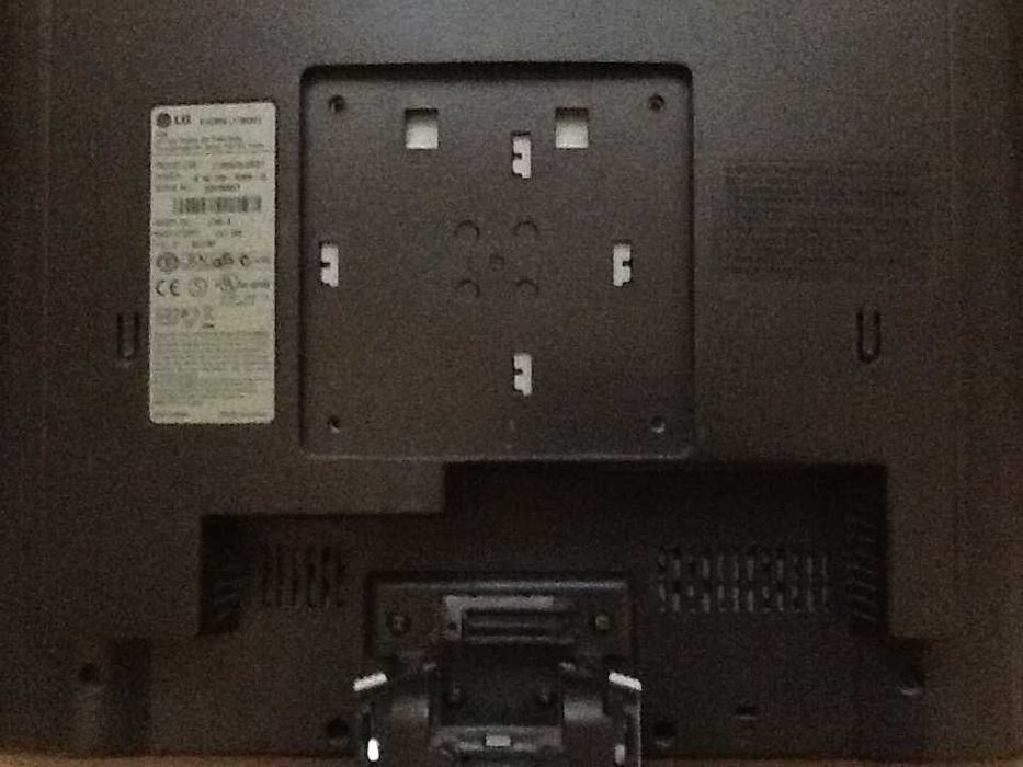 Продам недорого Led монітор для комп'ютера LG FLATRON L1730$UTN Корея