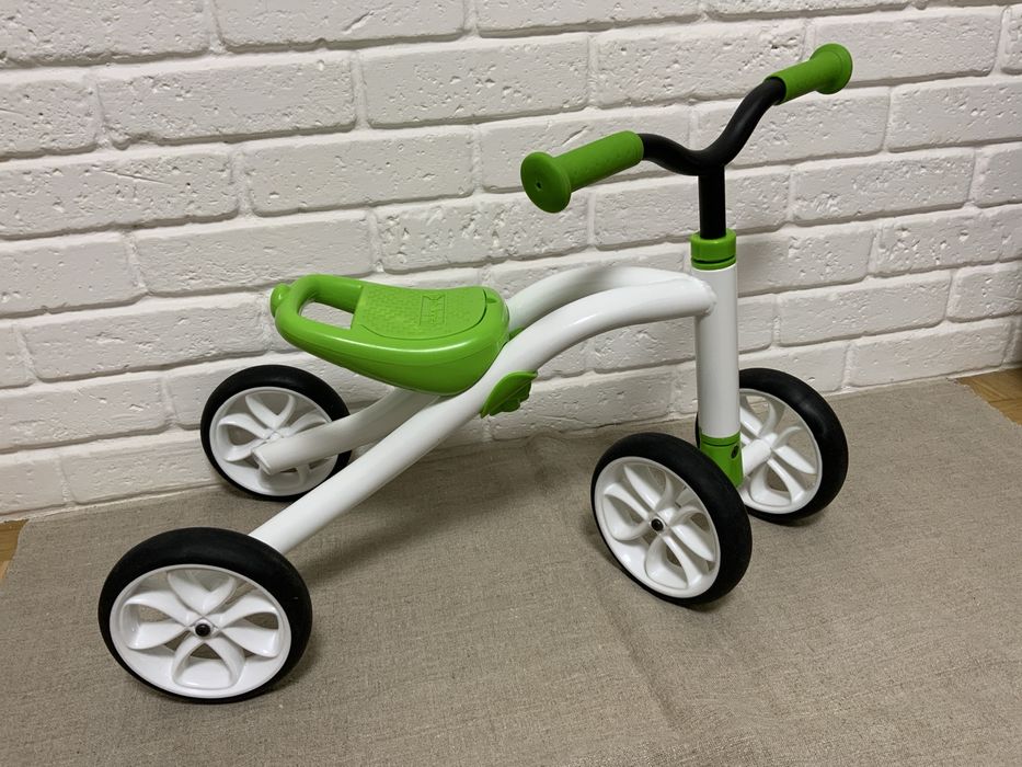 Беговел Chillafish Quadie