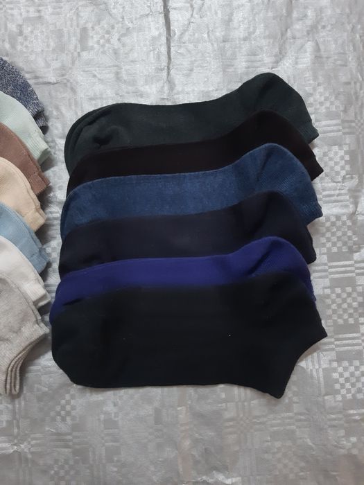13 pares de meias curtas em algodão