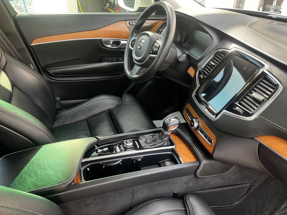 Volvo XC90 2019 року
