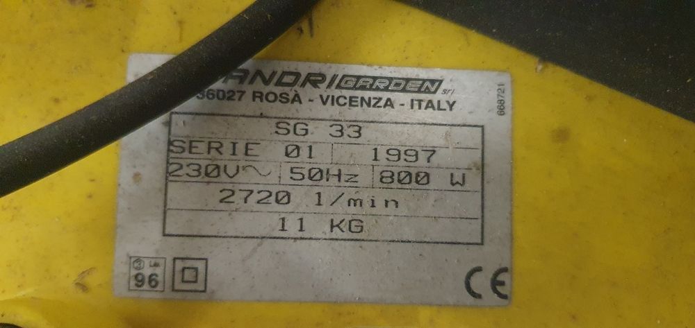 Corta Relvas amarelo