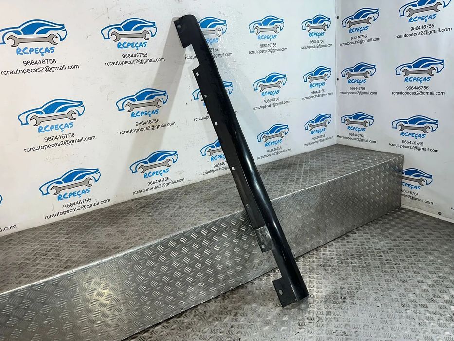 .Embaladeiras Saias Laterais Esquerda AMG Originais Mercedes Benz Classe C W204 2006 - 2014