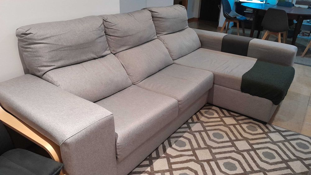 Sofá chaise-longue esquerda 3 lugares