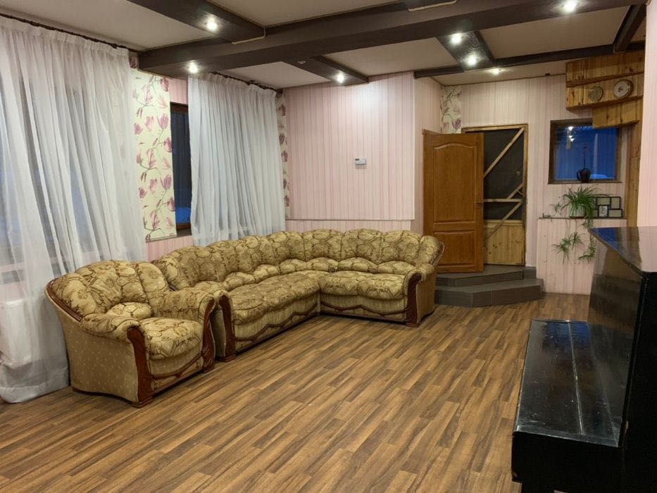 100 грн. в сутки / 400 грн неделя Хостел Киев М. Демеевская Автовокзал