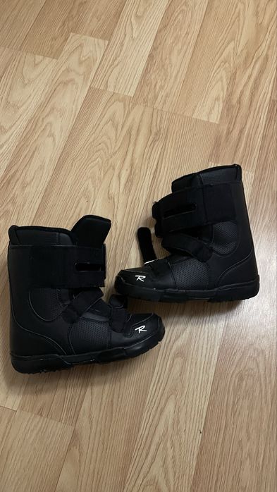 Продам детские боты для сноуборда