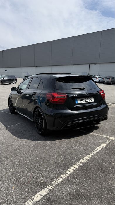Mercedes A45 AMG facelift 381cv