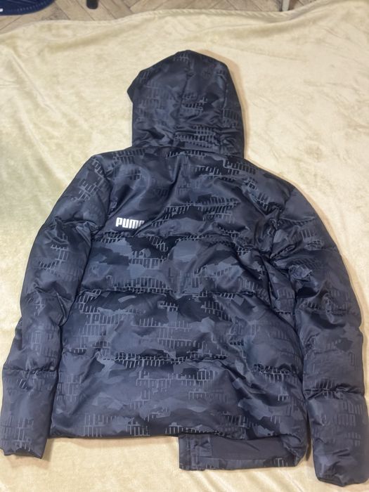 Продам куртку Puma