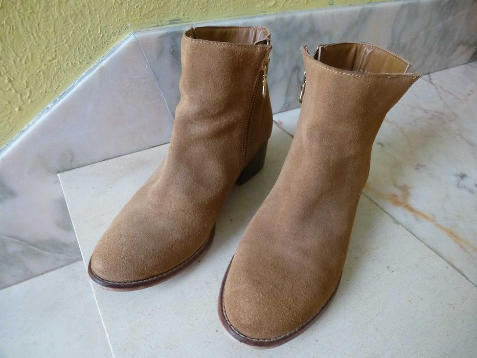 Botins de senhora, SPRINGFIELD