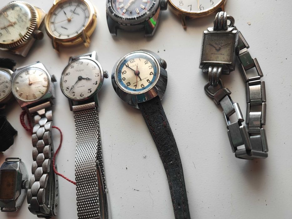 Lote de relógios para peças ou reparação