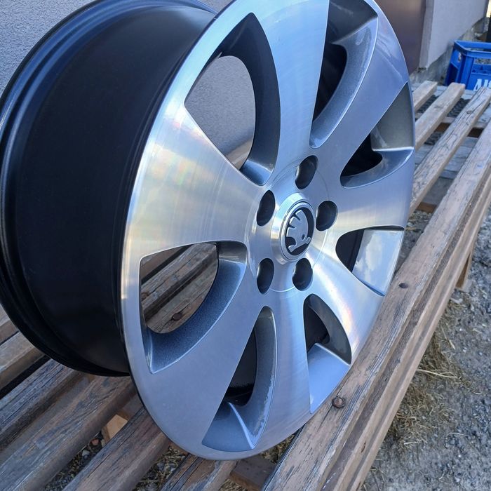Alufelgi 16 5x112 toczone orginal Skoda Superb