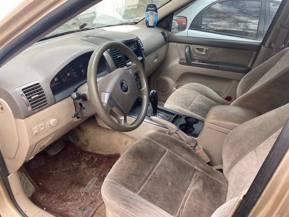 Продам автомобиль Kia Sorento