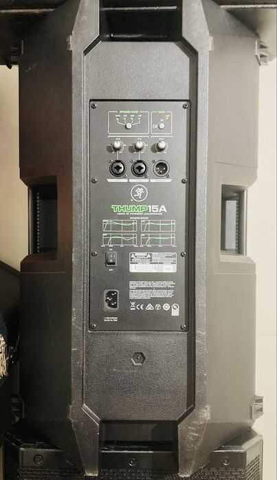 Mackie Thump 15A  1300 watts 15”