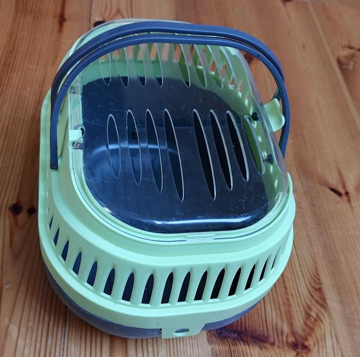 transporter dla gryzoni 22x17x14h. uszkodzony zatrzask