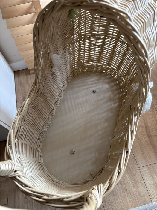 Wiklinowy wozek dla lalek