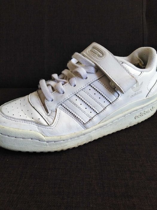 ADIDAS. Buty damskie.