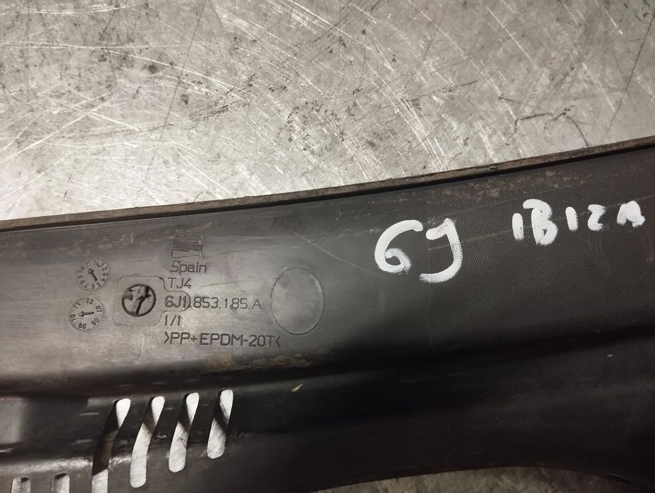 GRELHA CURCUVAN / TORPEDO SEAT IBIZA 6J 2008-2016