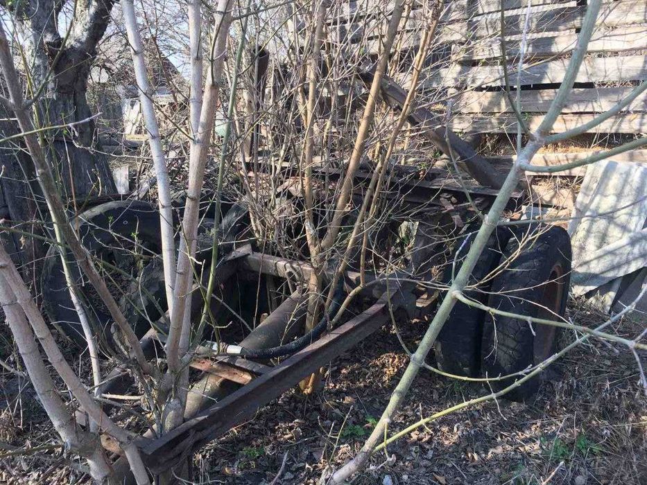 Причіп лісовоз, трубовоз.