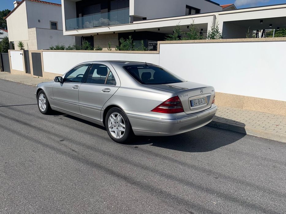 Vende-se espetacular Mercedes-Benz Classe S 320 (W220)