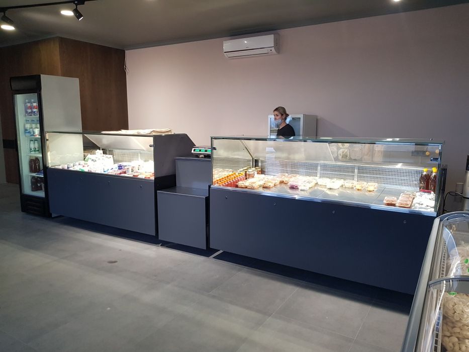 Холодильные Витрины кондитерские мясные  рыбные молочка