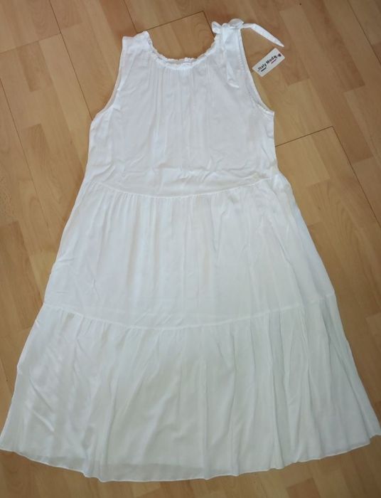 Nowa biała sukienka r 42 44 xxl  rozkloszowana wiskoza lato