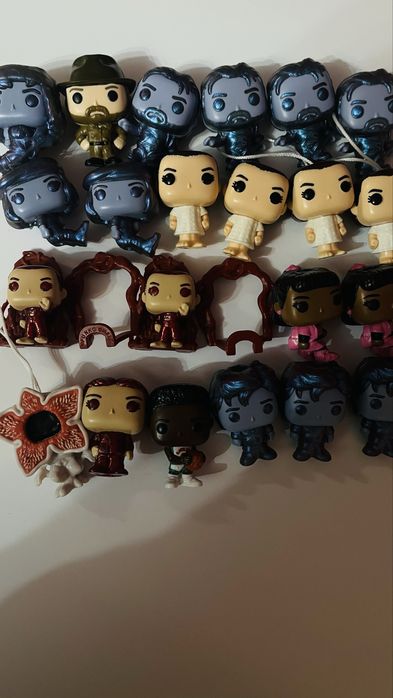 Figurki Stranger Things  Kinder Joy