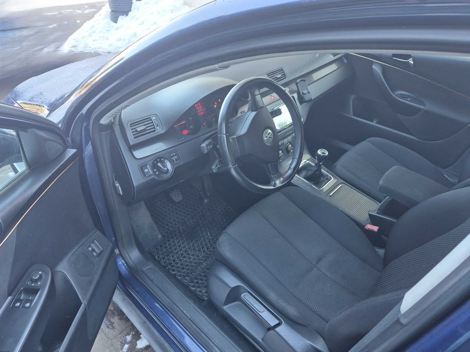 Sprzedam samochód VOLKSWAGEN PASSAT B6 1.9 TDI 105 KM