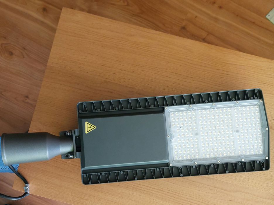 Lampa oświetleniowa led Voltea Optican 1200w 4000K