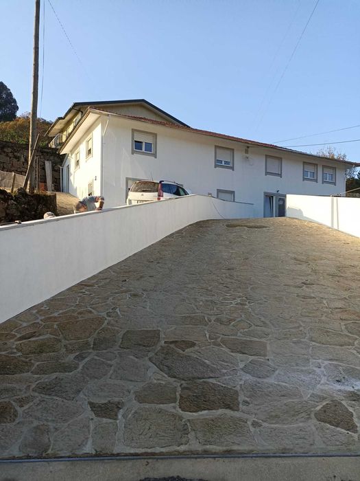 Excelente Moradia T3 com Anexo e Área de Lazer – Disponível a 28 de Setembro