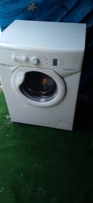 Sprzedam pralkę ...