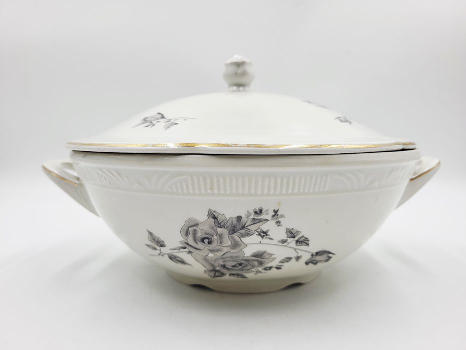 Stara, porcelanowa waza na zupę Chodzież