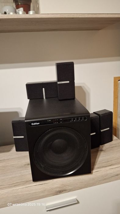 Edifier DA5000. 5.1, subwoofer i 5 głośników. Stan bardzo dobry.