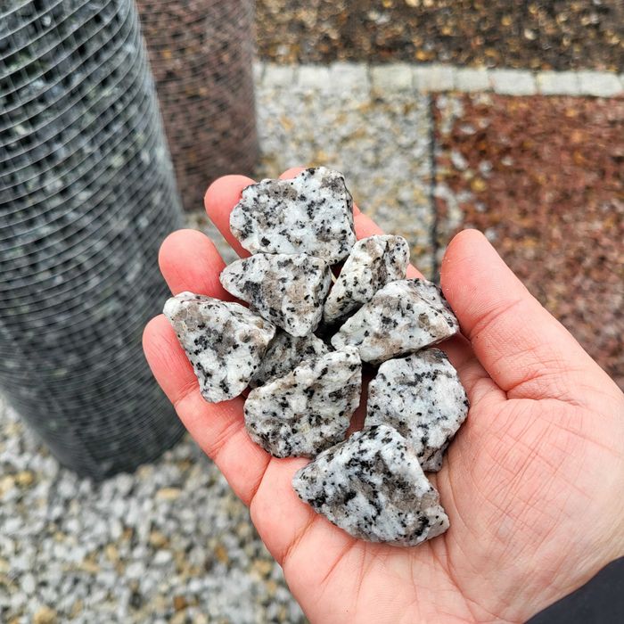 Grys Granitowy granit Dalmatyńczyk Kamienie ogrodowe dekoracyjne akwarystyka