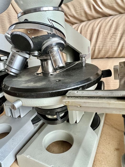 Мікроскоп Д11 з Припаратоводієм та інші Мікріки !