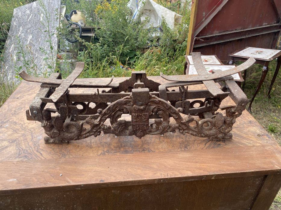 Antyczna żeliwna waga Weber 15kg masywna bogato zdobiona unikat