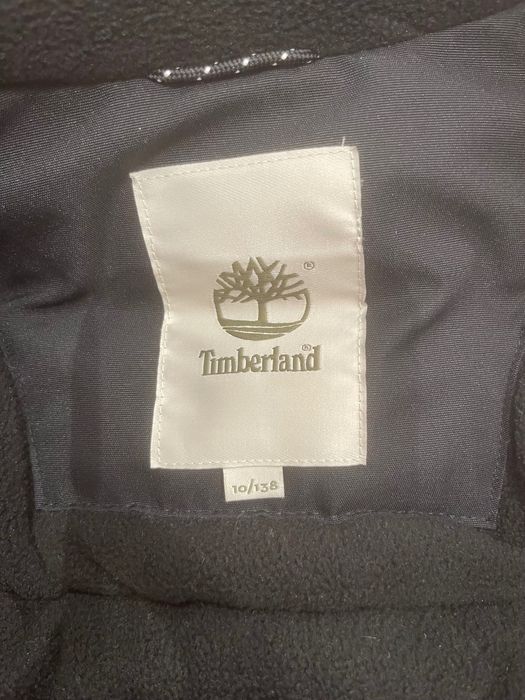 Casaco parka TIMBERLAND para criança em excelente estado.