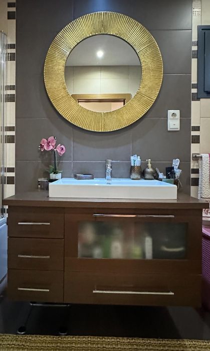 Móvel de wc com tampo e lavatório