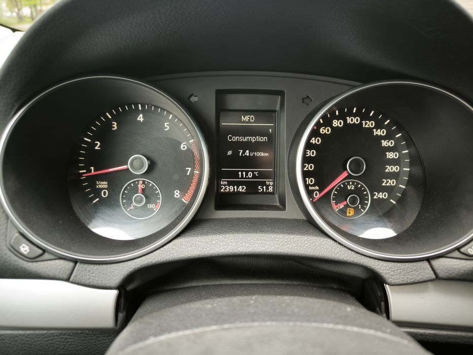 Volkswagen Golf VI