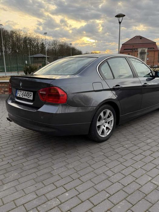 bmw e90 2.0 2006