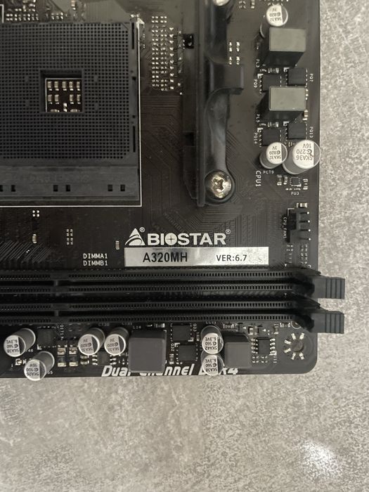 Продам материнську плату A320MH AM4