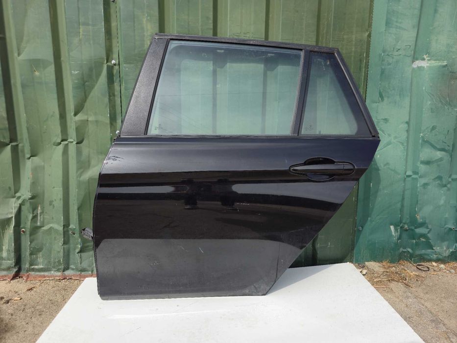 Porta traseira trás esquerda BMW Serie 3 F31 Carrinha (2012 a 2019)
