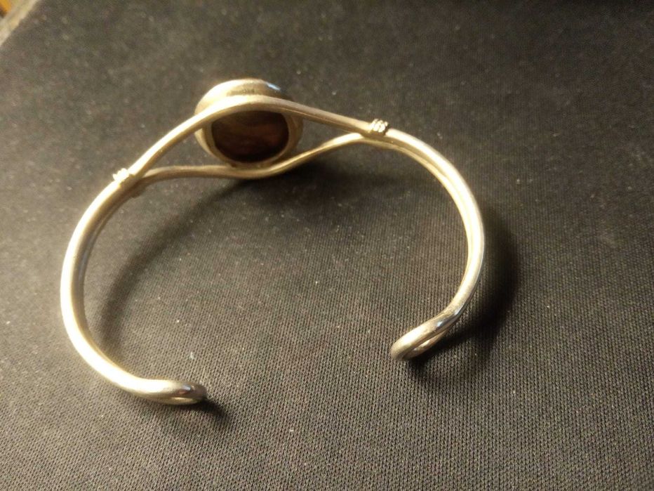 Índia: Pulseira Prata e Olho de Tigre