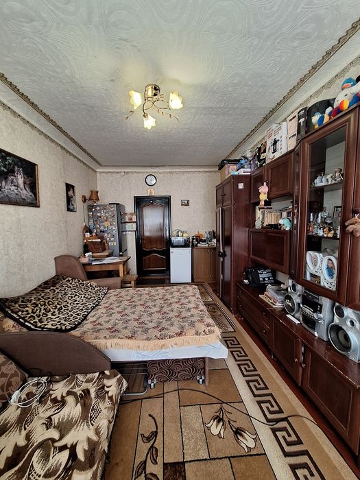 Продаю кімнату в комунальній квартирі по вулиця Мазепи.