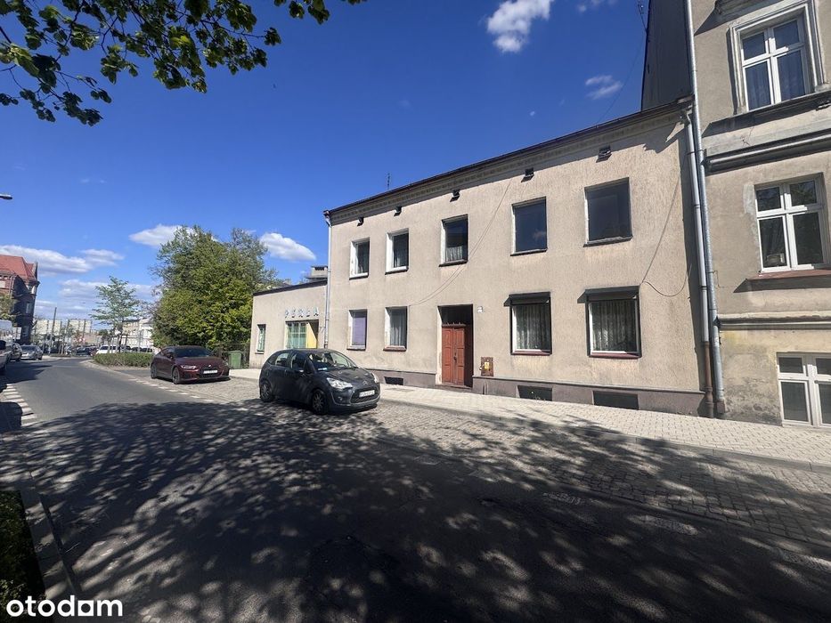 Centrum Gniezna/Budynek 4 mieszkania /Lokal użytkowy /Działka 934m2