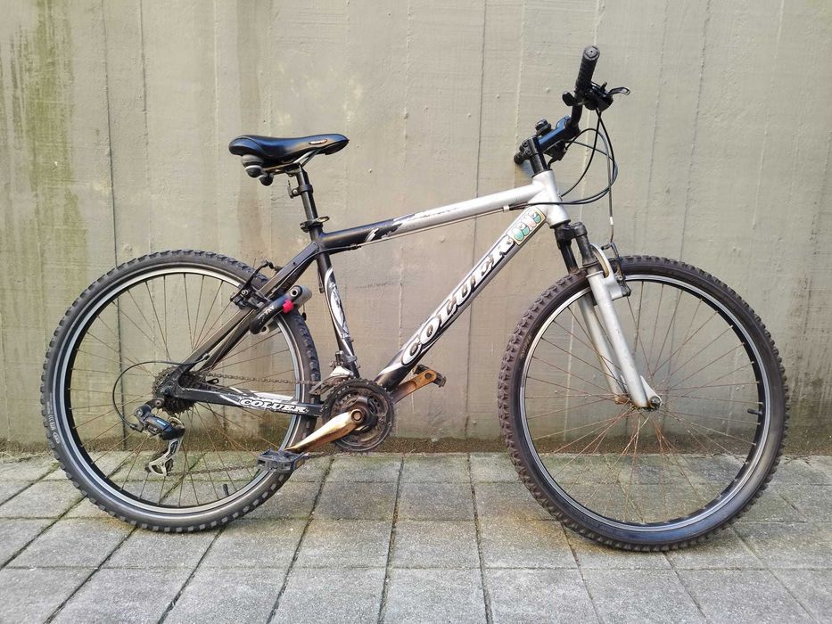 Bicicleta Coluer com suspensão frontal